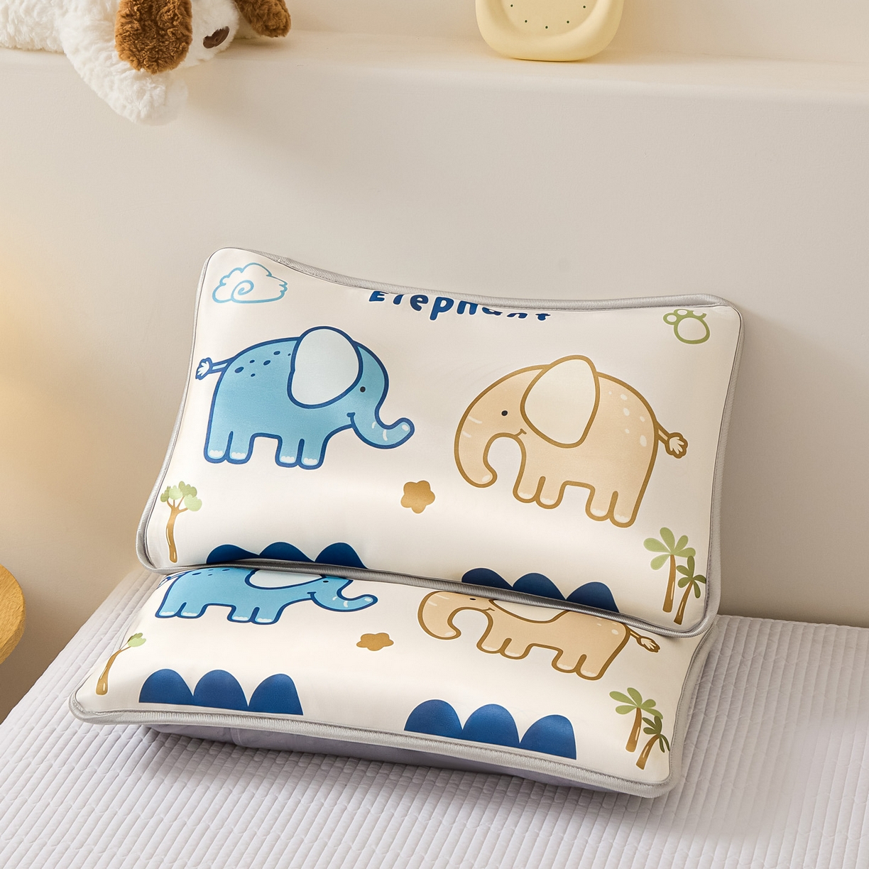 91家纺网 家纺一手货源 找家纺 云恋家纺 2026新款儿童卡通A类冰丝凉席枕套一对装夏季凉感丝可拆枕头儿童学生单人枕芯套 云朵小象