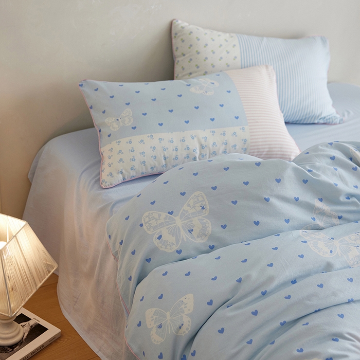 91家纺网 家纺一手货源 找家纺 风向标家纺 2026新款A类母婴级纯棉双层纱印花四件套-云羽织梦 云羽织梦—水蓝