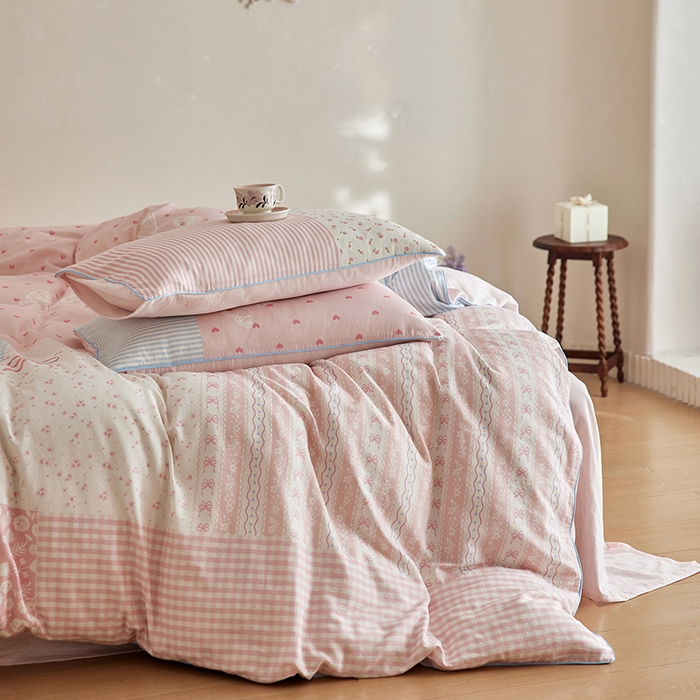 91家纺网 家纺一手货源 找家纺 风向标家纺 2026新款A类母婴级纯棉双层纱印花四件套-云羽织梦 云羽织梦—雾粉