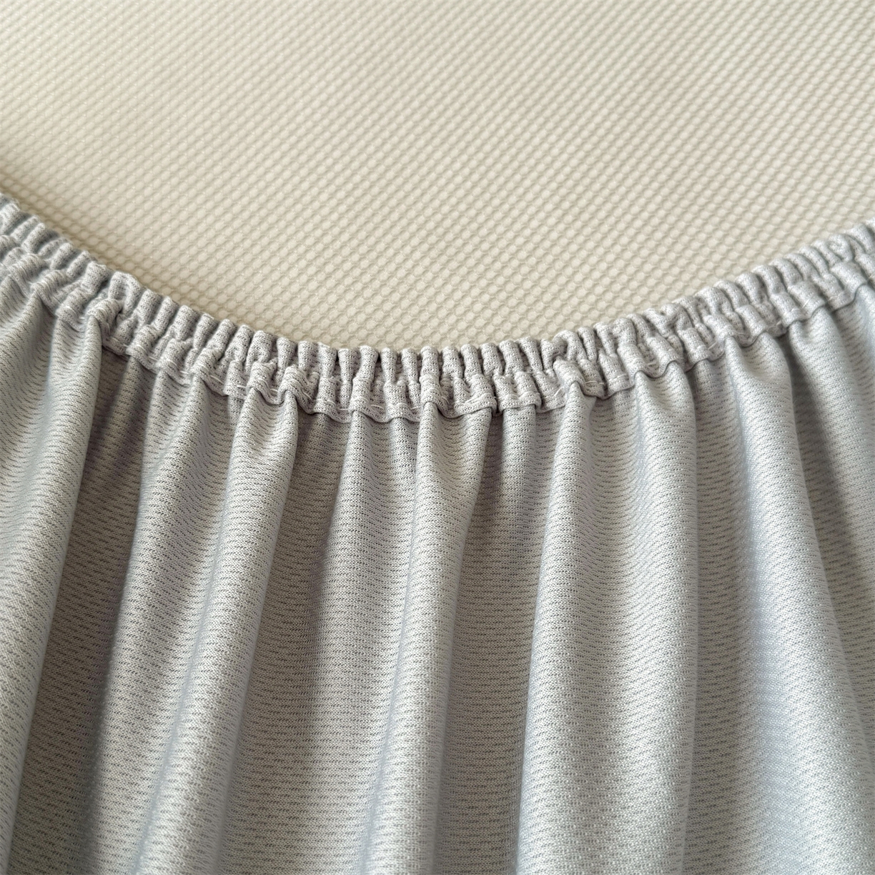 91家纺网 家纺一手货源 找家纺 耐思家纺 2026新款A类高端pe双面乙纶冰豆豆凉席摩登MIO系列（提供买家秀） 摩登MIO-粉床笠款