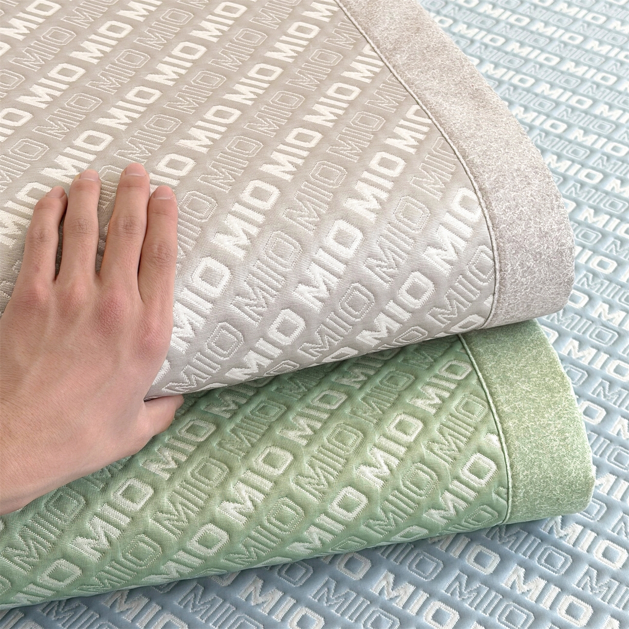 91家纺网 家纺一手货源 找家纺 耐思家纺 2026新款A类高端pe双面乙纶冰豆豆凉席摩登MIO系列（提供买家秀） 组合图床席款