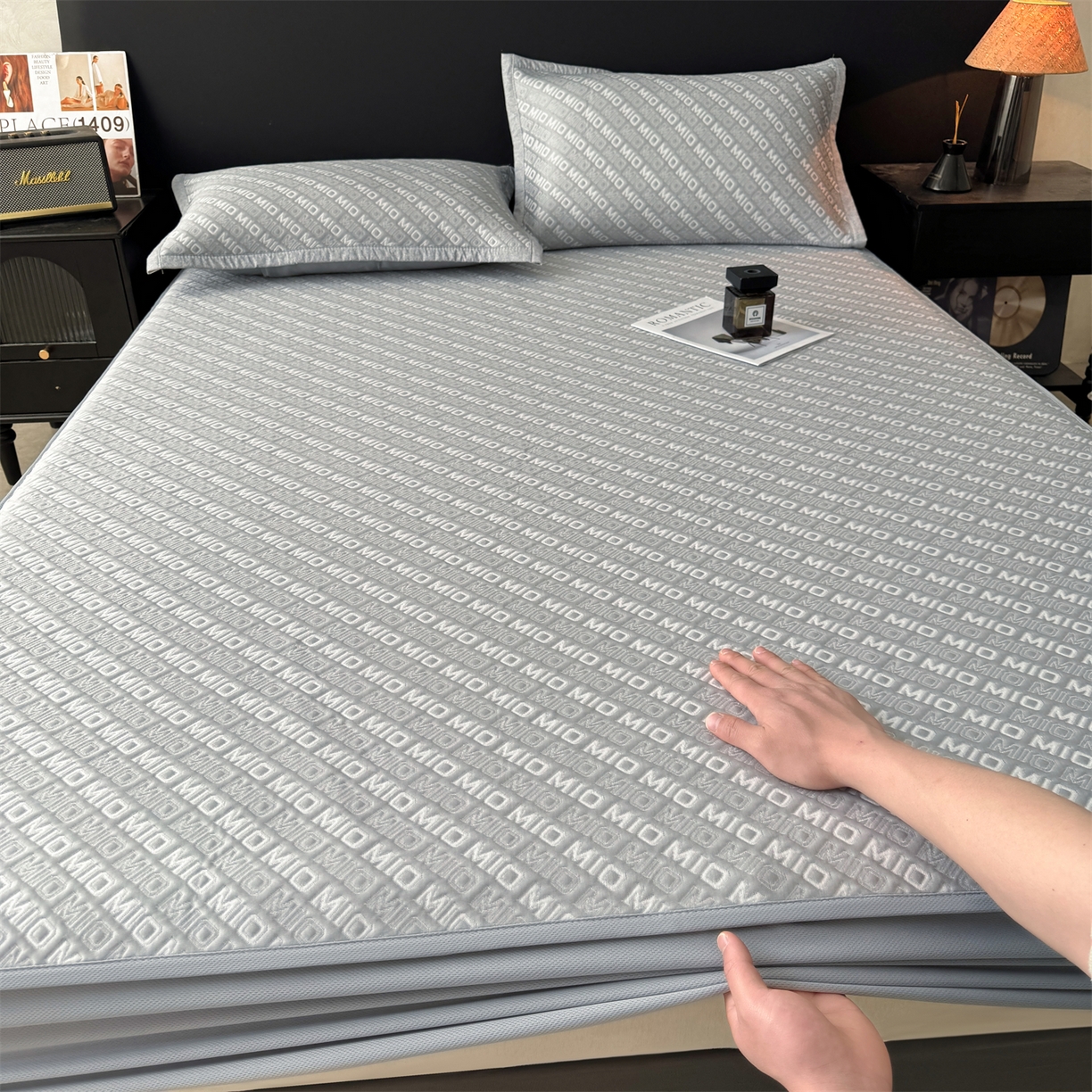 耐思家纺 2026新款A类高端pe双面乙纶冰豆豆凉席摩登MIO系列（提供买家秀） 摩登MIO-灰床笠款