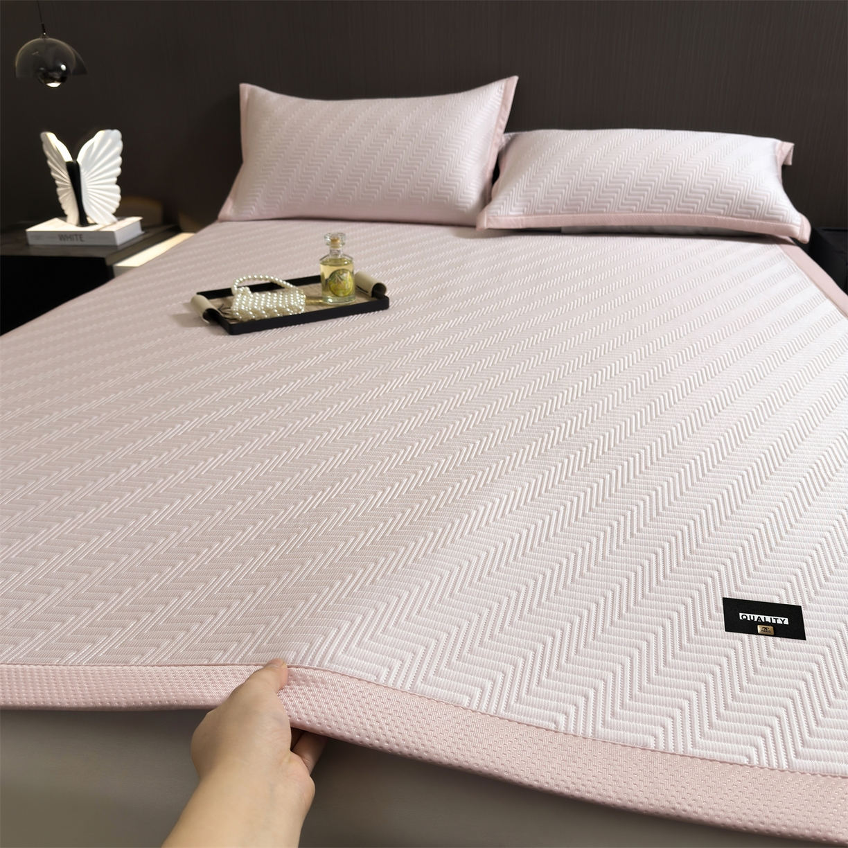 91家纺网 家纺一手货源 找家纺 （总）耐思家纺 2026新款A类高克重三明治复合乙纶提花冰豆豆凉席床笠冰棱斜纹系列（提供买家秀）