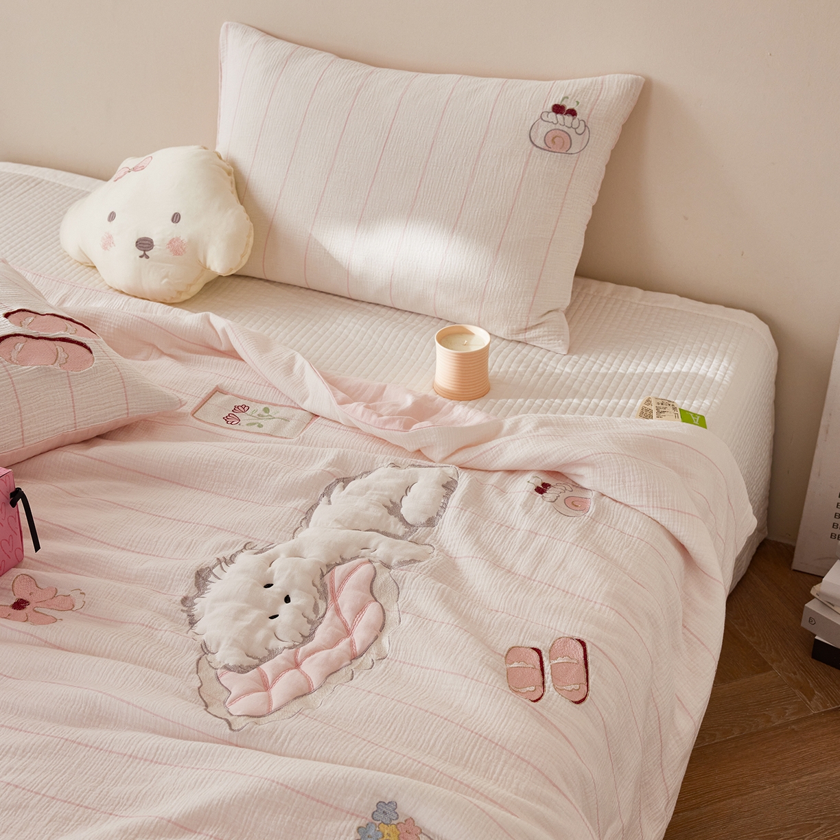 91家纺网 家纺一手货源 找家纺 （总）风向标家纺 2026春夏新款40s皱皱纱绣花夏被夏凉被空调被