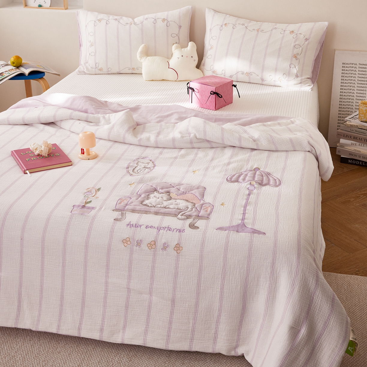 91家纺网 家纺一手货源 找家纺 风向标家纺 2026春夏新款40s皱皱纱绣花夏被夏凉被空调被 夏被-紫雾奶芙