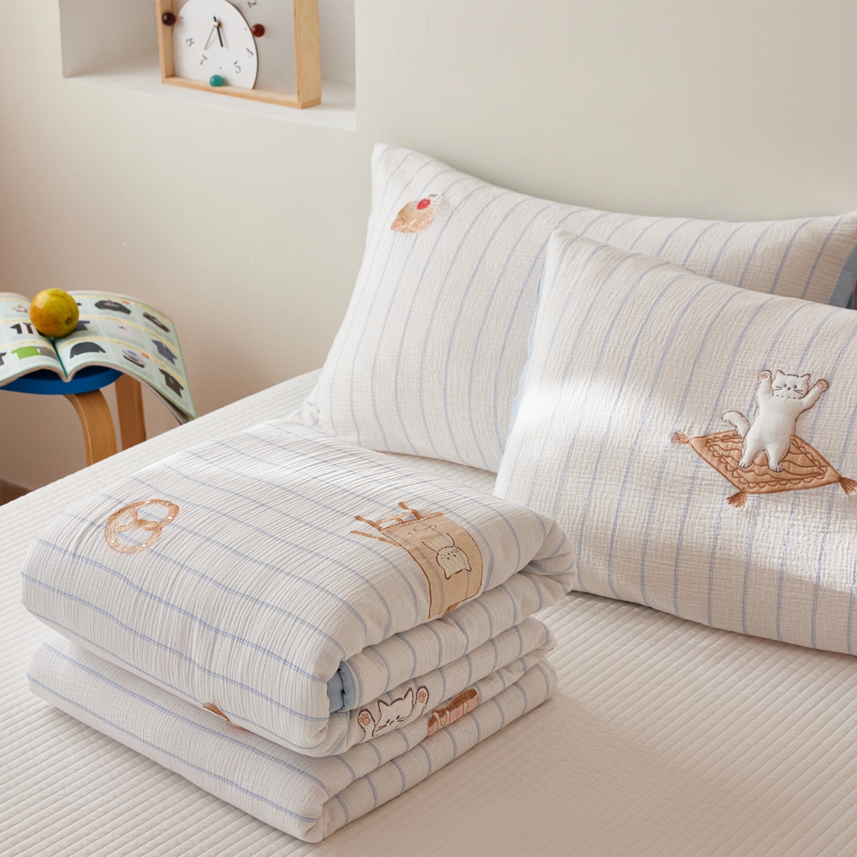 91家纺网 家纺一手货源 找家纺 风向标家纺 2026春夏新款40s皱皱纱绣花夏被夏凉被空调被 夏被-奶盐可露丽