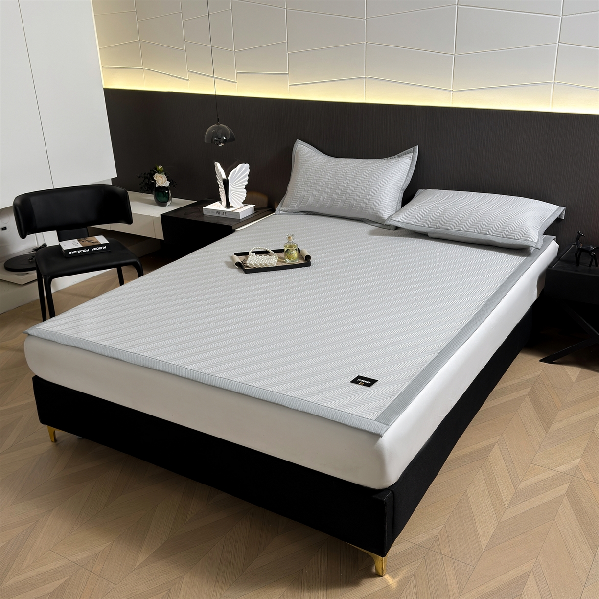 91家纺网 家纺一手货源 找家纺 耐思家纺 2026新款A类高克重三明治复合乙纶提花冰豆豆凉席床笠冰棱斜纹系列（提供买家秀） 冰棱斜纹-灰床席款