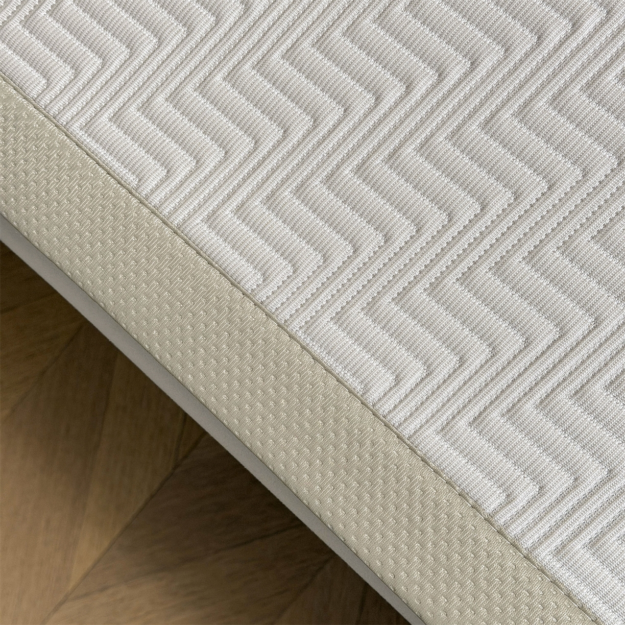 91家纺网 家纺一手货源 找家纺 耐思家纺 2026新款A类高克重三明治复合乙纶提花冰豆豆凉席床笠冰棱斜纹系列（提供买家秀） 冰棱斜纹-卡其床席款