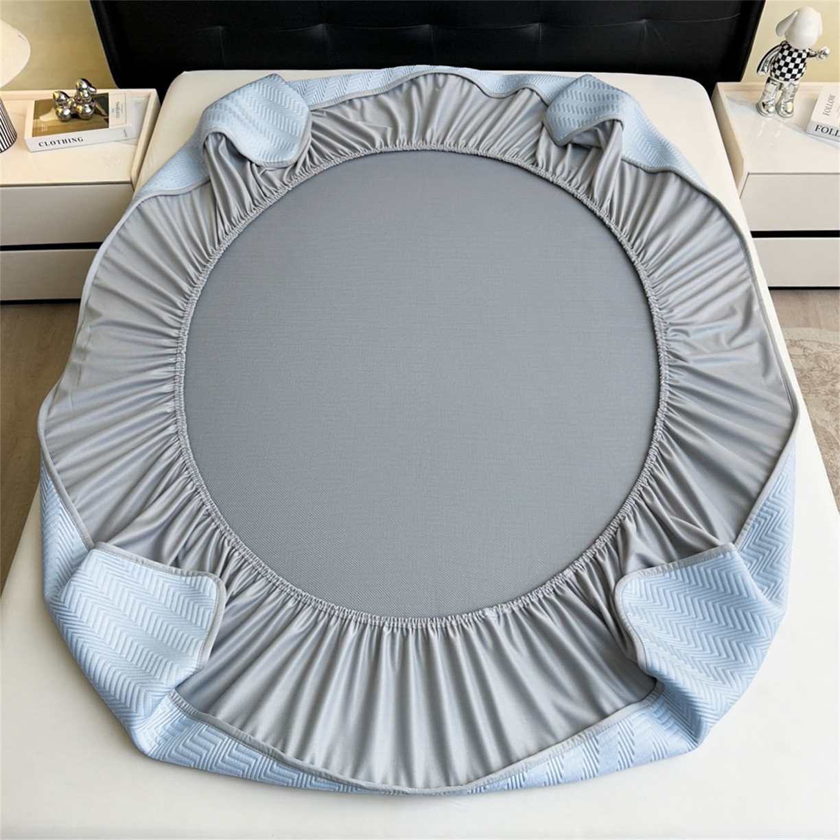 91家纺网 家纺一手货源 找家纺 耐思家纺 2026新款A类高克重三明治复合乙纶提花冰豆豆凉席床笠冰棱斜纹系列（提供买家秀） 冰棱斜纹-蓝床笠款