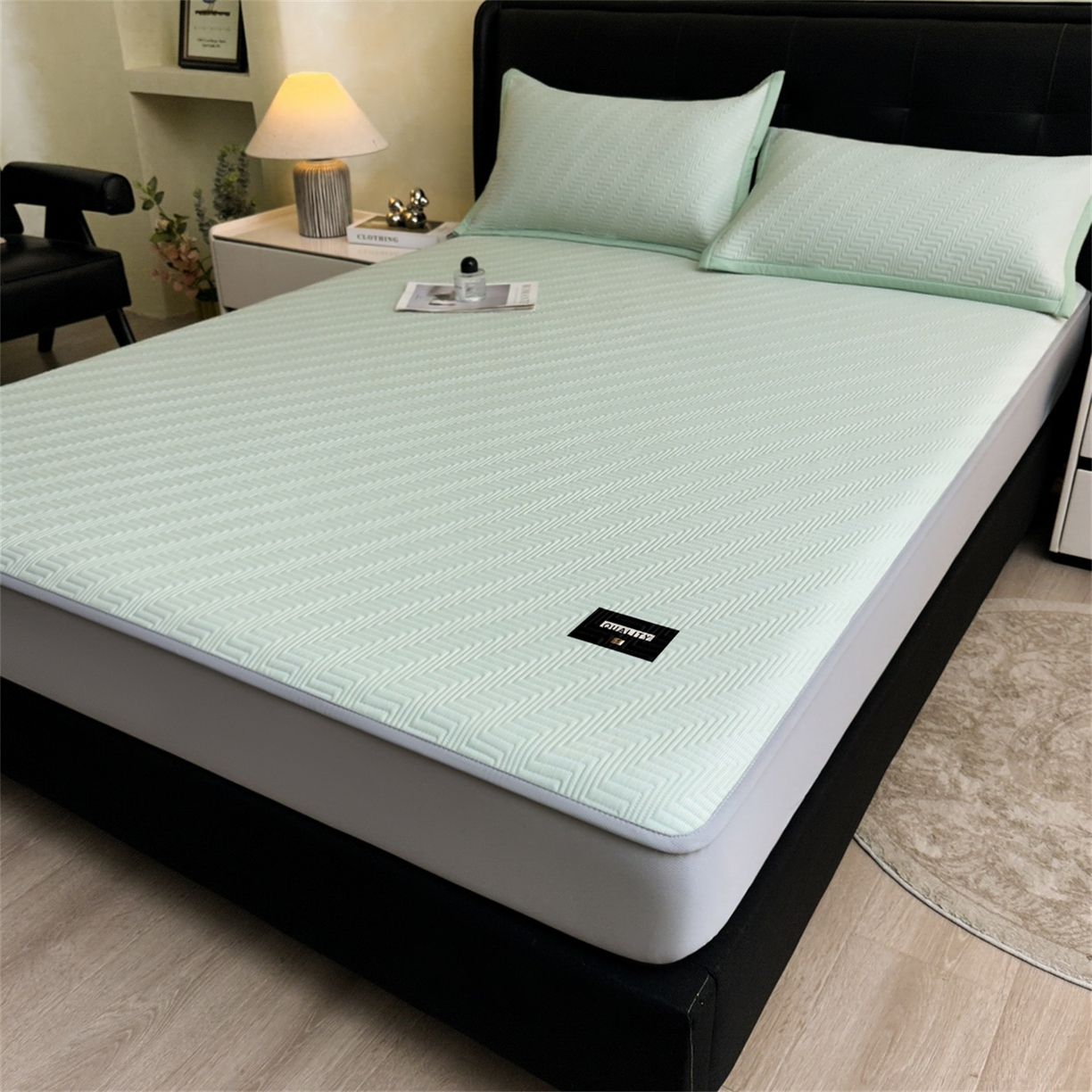 91家纺网 家纺一手货源 找家纺 耐思家纺 2026新款A类高克重三明治复合乙纶提花冰豆豆凉席床笠冰棱斜纹系列（提供买家秀） 冰棱斜纹-绿床笠款