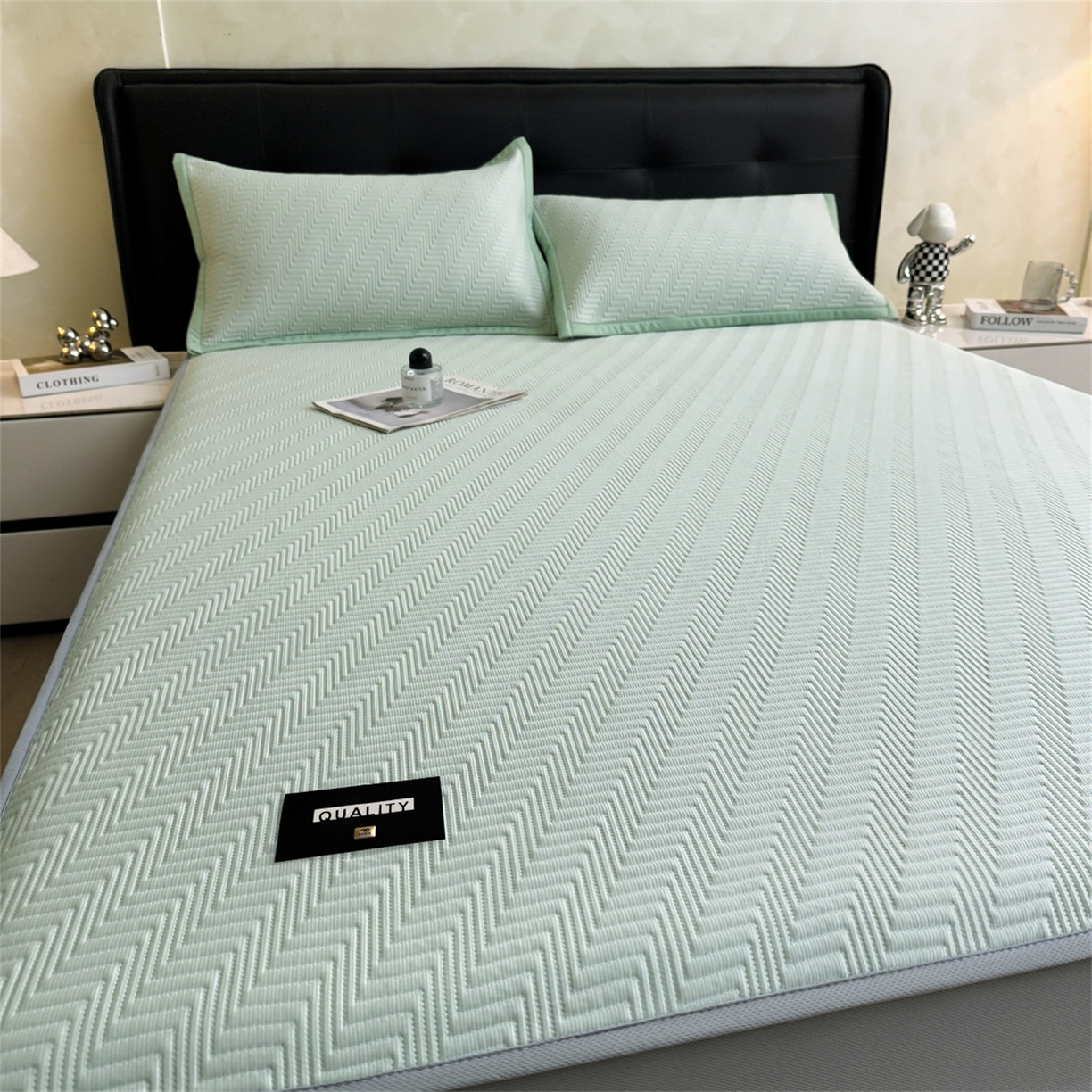 91家纺网 家纺一手货源 找家纺 耐思家纺 2026新款A类高克重三明治复合乙纶提花冰豆豆凉席床笠冰棱斜纹系列（提供买家秀） 冰棱斜纹-绿床笠款