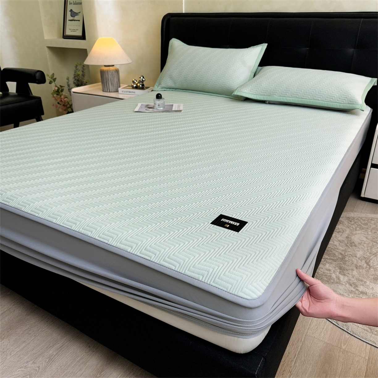 91家纺网 家纺一手货源 找家纺 耐思家纺 2026新款A类高克重三明治复合乙纶提花冰豆豆凉席床笠冰棱斜纹系列（提供买家秀） 冰棱斜纹-绿床笠款