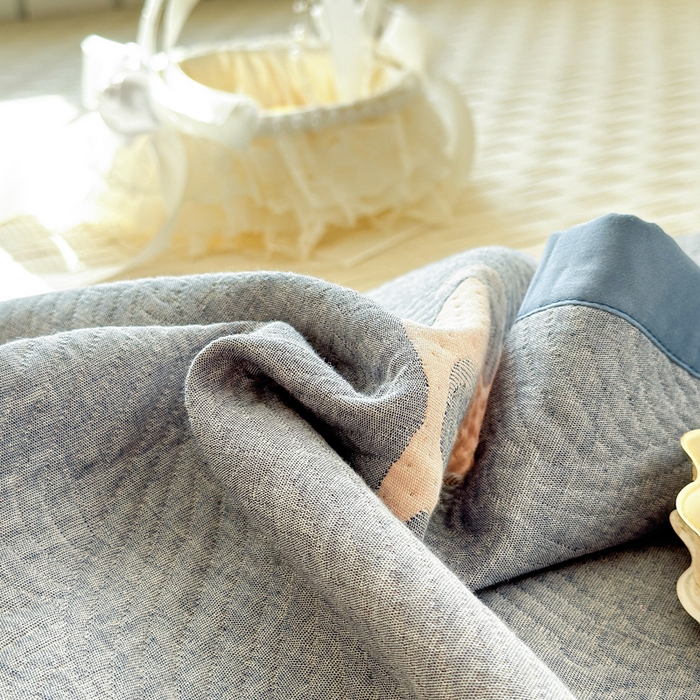 91家纺网 家纺一手货源 找家纺 姝辰 2026新款卡通儿童三层纱提花枕套全棉乳胶枕头套 大鱼蓝