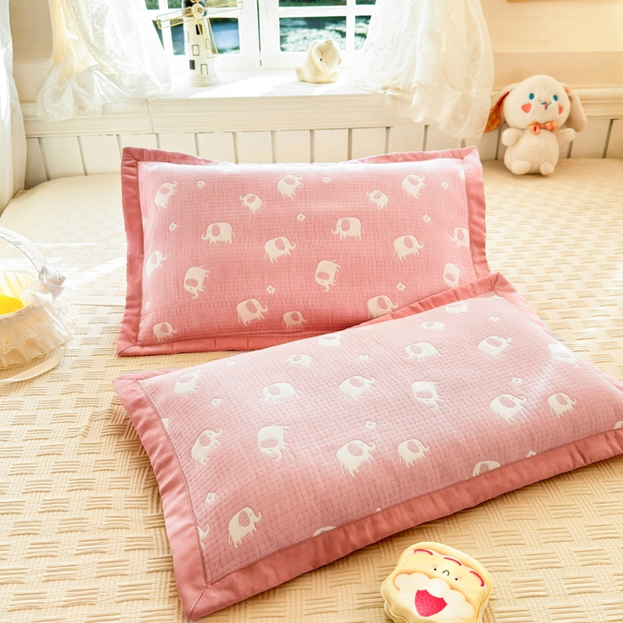 91家纺网 家纺一手货源 找家纺 姝辰 2026新款卡通儿童三层纱提花枕套全棉乳胶枕头套 粉象象
