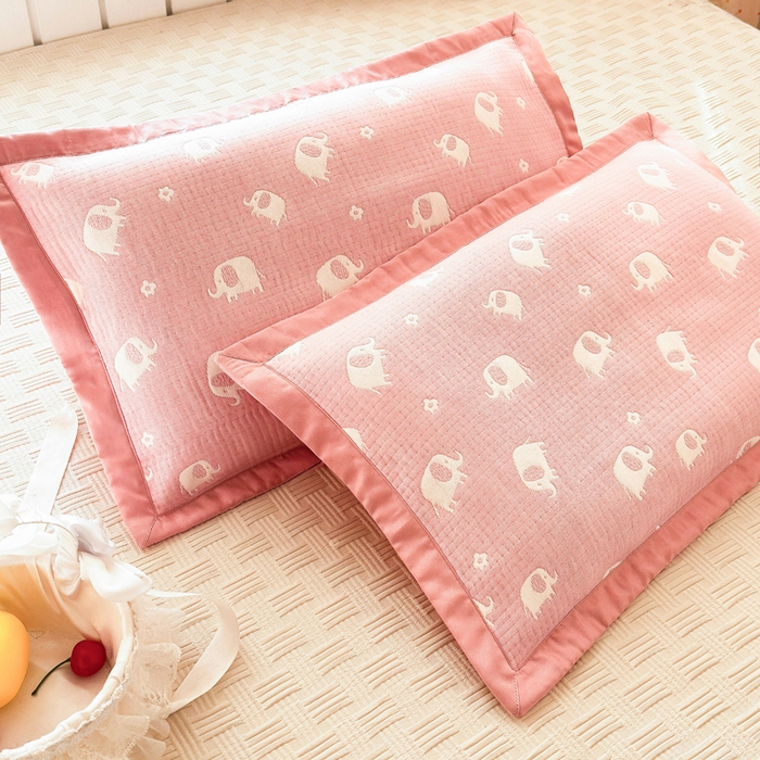 91家纺网 家纺一手货源 找家纺 姝辰 2026新款卡通儿童三层纱提花枕套全棉乳胶枕头套 粉象象