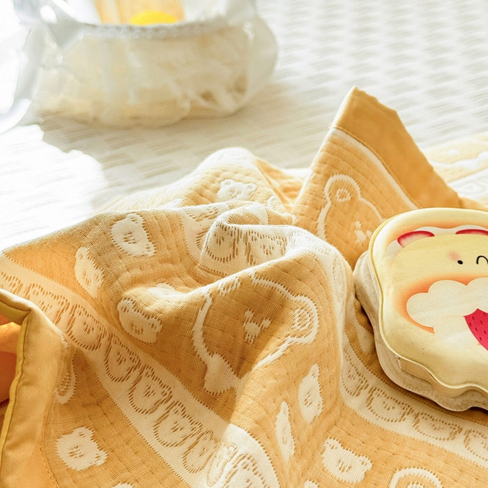 91家纺网 家纺一手货源 找家纺 姝辰 2026新款卡通儿童三层纱提花枕套全棉乳胶枕头套 黄熊香草