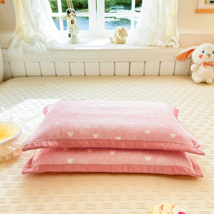 91家纺网 家纺一手货源 找家纺 姝辰 2026新款卡通儿童三层纱提花枕套全棉乳胶枕头套 兔叽叽