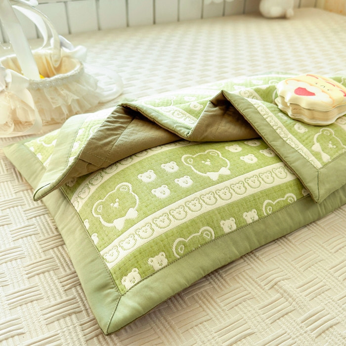 91家纺网 家纺一手货源 找家纺 姝辰 2026新款卡通儿童三层纱提花枕套全棉乳胶枕头套 熊头抹茶