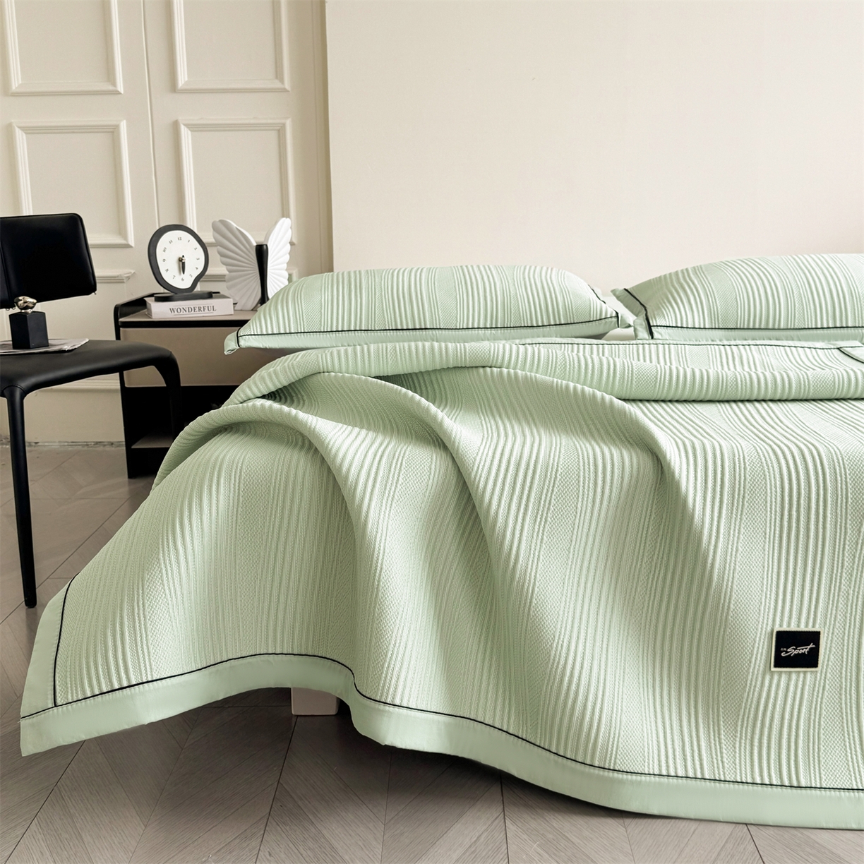 91家纺网 家纺一手货源 找家纺 （总）耐思家纺 2026新款A类高克重三明治复合乙纶提花冰豆豆凉席床笠小蛮腰系列（提供买家秀）