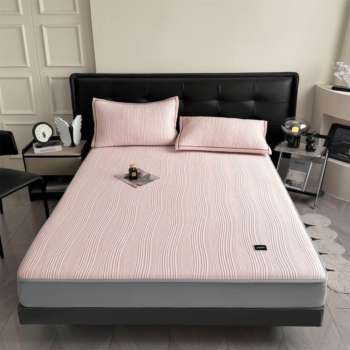 91家纺网 家纺一手货源 找家纺 （总）耐思家纺 2026新款A类高克重三明治复合乙纶提花冰豆豆凉席床笠小蛮腰系列（提供买家秀）