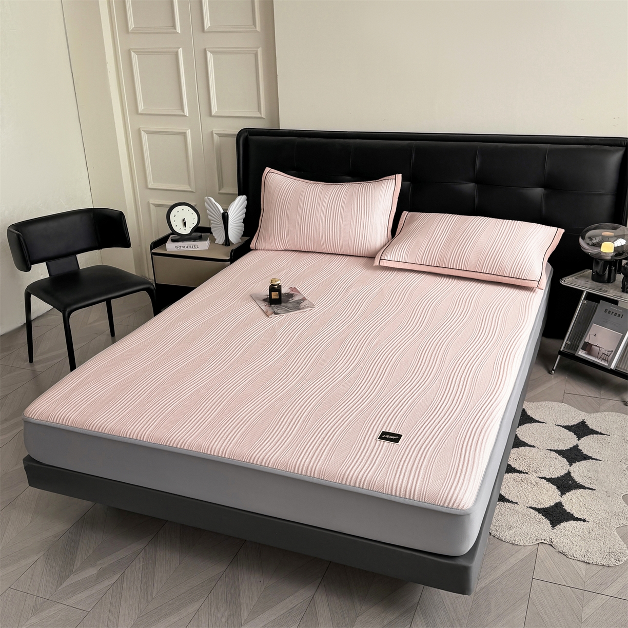 91家纺网 家纺一手货源 找家纺 耐思家纺 2026新款A类高克重三明治复合乙纶提花冰豆豆凉席床笠小蛮腰系列（提供买家秀） 小蛮腰-粉床笠款