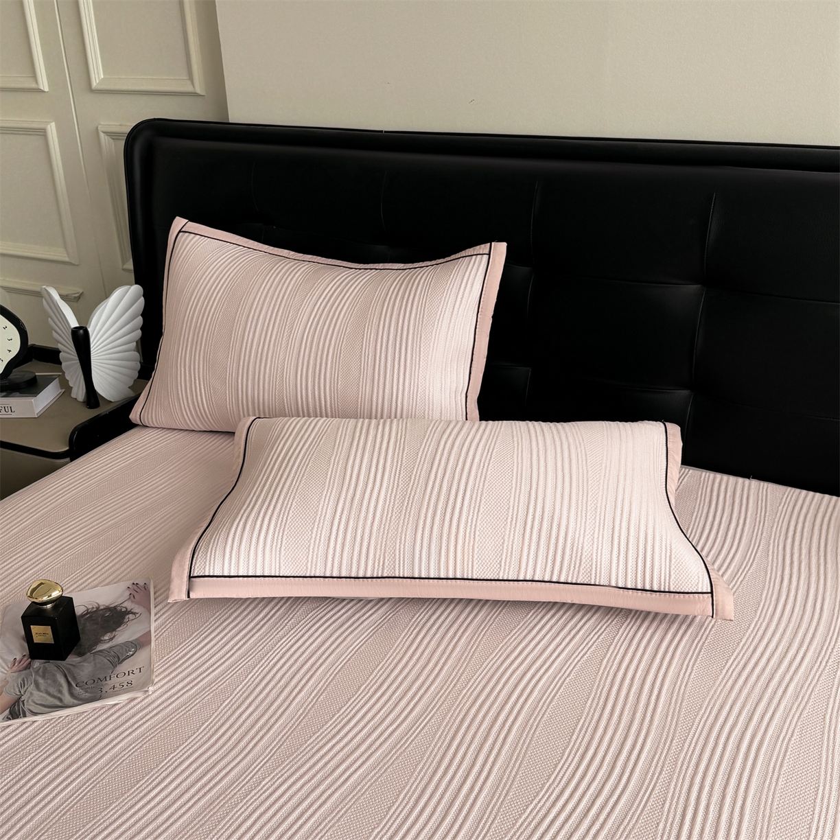 91家纺网 家纺一手货源 找家纺 耐思家纺 2026新款A类高克重三明治复合乙纶提花冰豆豆凉席床笠小蛮腰系列（提供买家秀） 小蛮腰-粉床笠款