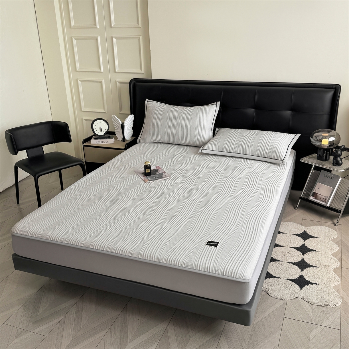 91家纺网 家纺一手货源 找家纺 耐思家纺 2026新款A类高克重三明治复合乙纶提花冰豆豆凉席床笠小蛮腰系列（提供买家秀） 小蛮腰-灰床笠款