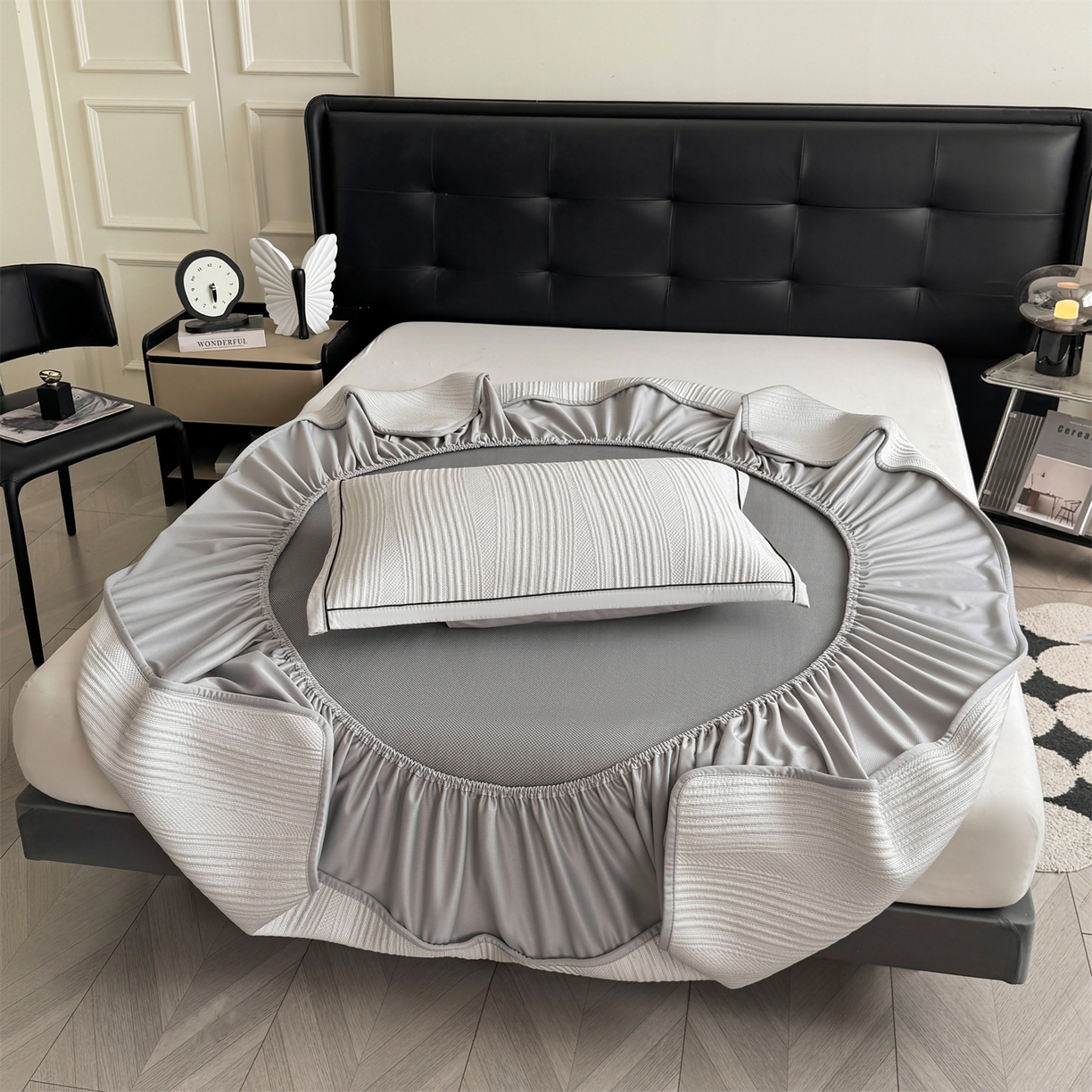 91家纺网 家纺一手货源 找家纺 耐思家纺 2026新款A类高克重三明治复合乙纶提花冰豆豆凉席床笠小蛮腰系列（提供买家秀） 小蛮腰-灰床笠款