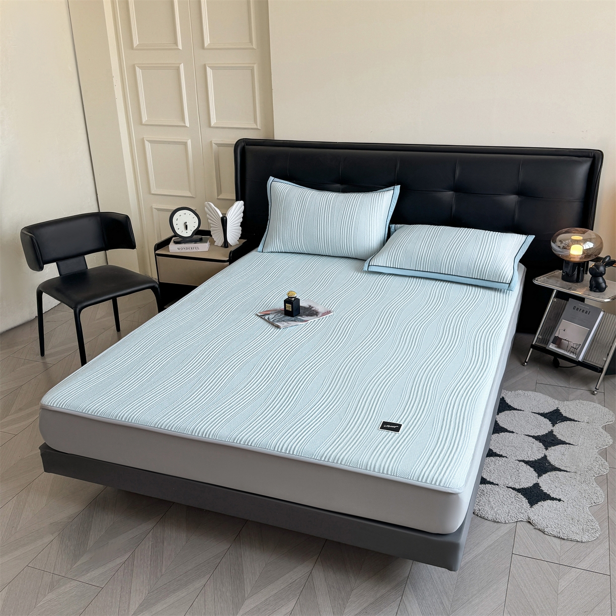 91家纺网 家纺一手货源 找家纺 耐思家纺 2026新款A类高克重三明治复合乙纶提花冰豆豆凉席床笠小蛮腰系列（提供买家秀） 小蛮腰-蓝床笠款