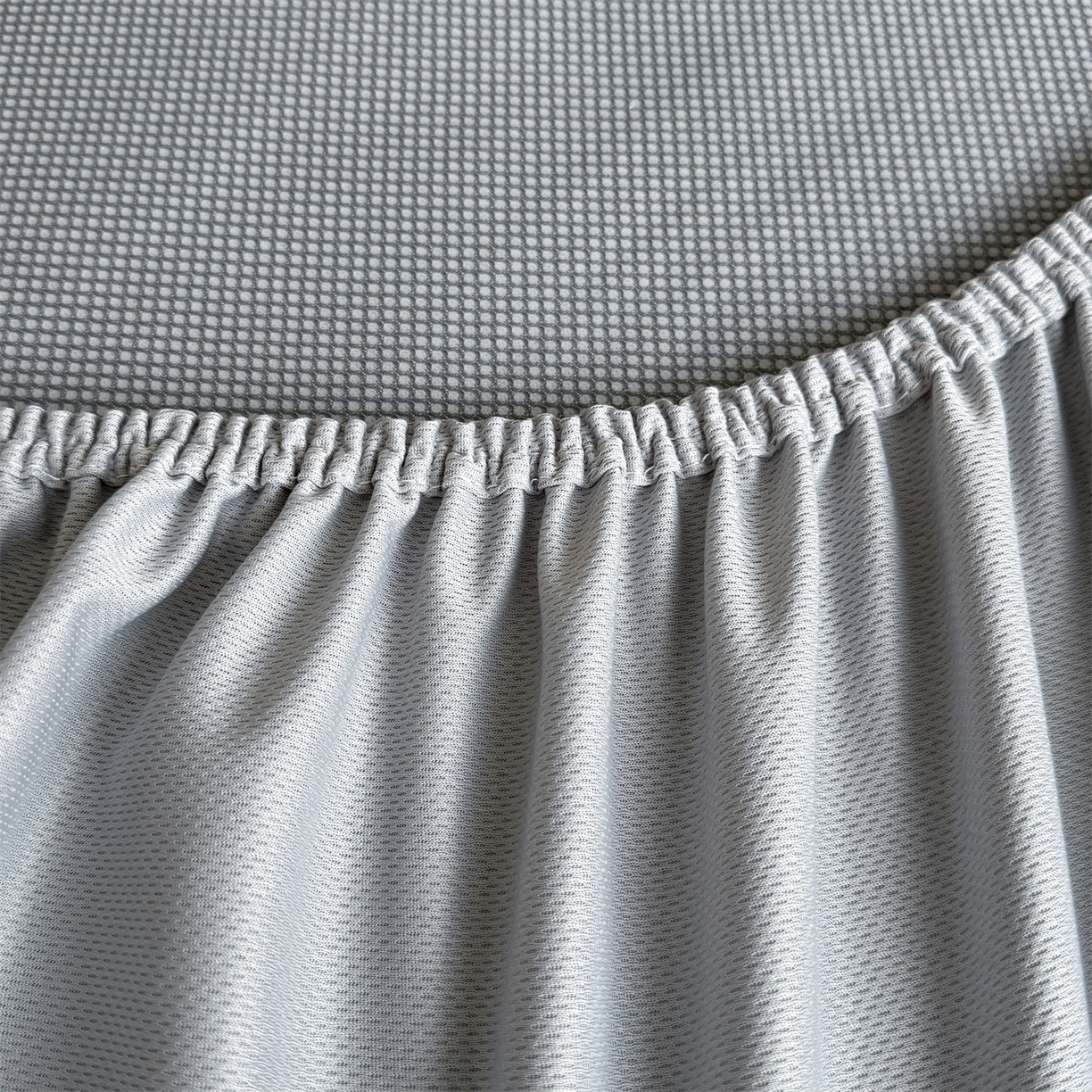 91家纺网 家纺一手货源 找家纺 耐思家纺 2026新款A类高克重三明治复合乙纶提花冰豆豆凉席床笠小蛮腰系列（提供买家秀） 小蛮腰-蓝床笠款