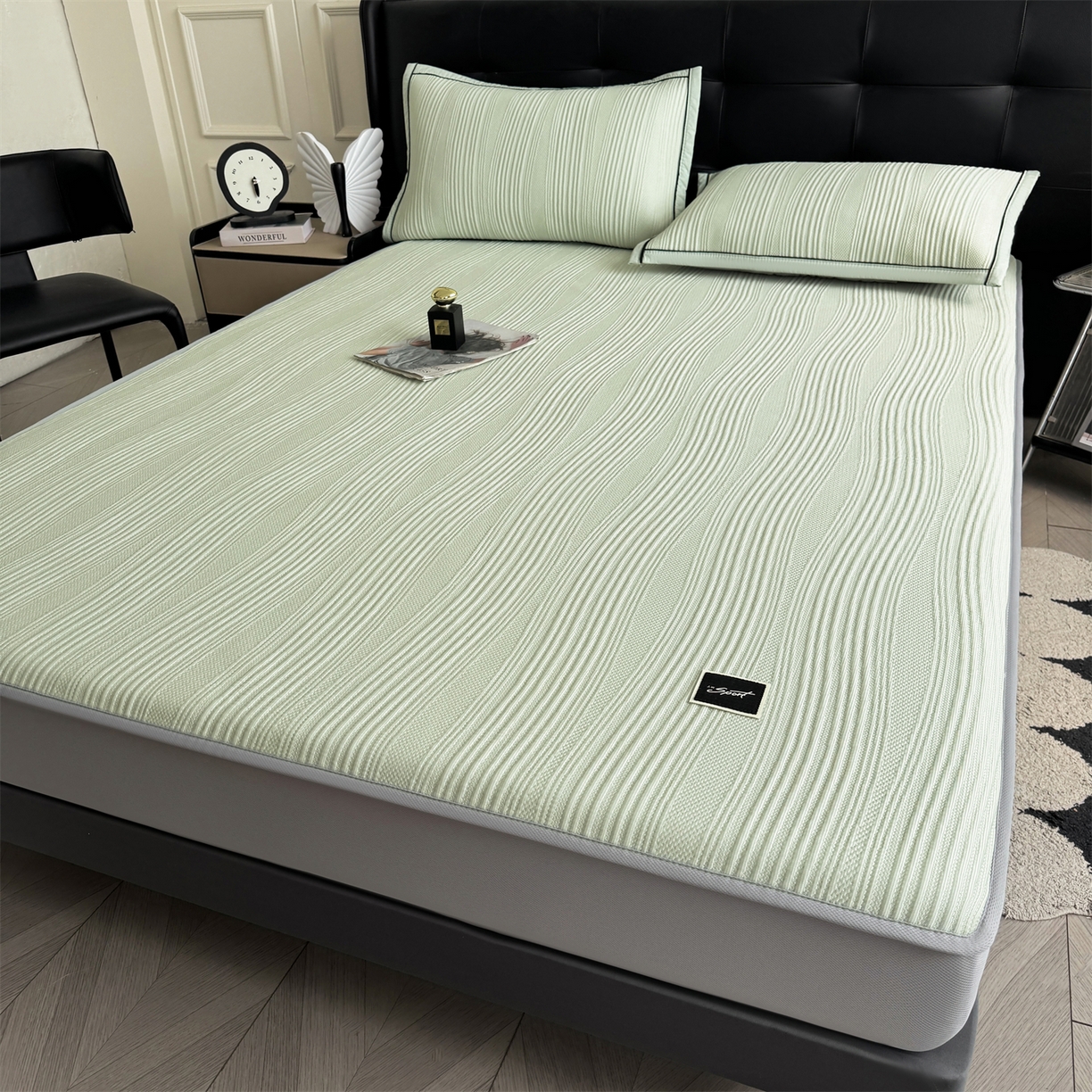 91家纺网 家纺一手货源 找家纺 耐思家纺 2026新款A类高克重三明治复合乙纶提花冰豆豆凉席床笠小蛮腰系列（提供买家秀） 小蛮腰-绿床笠款