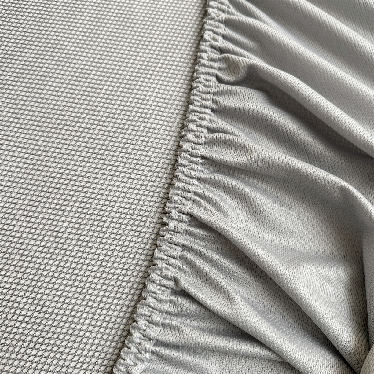 91家纺网 家纺一手货源 找家纺 耐思家纺 2026新品高端复合三明治PE乙纶双面提花610克冰豆豆凉席迪奥风系列（提供买家秀） 迪奥风-粉床笠款