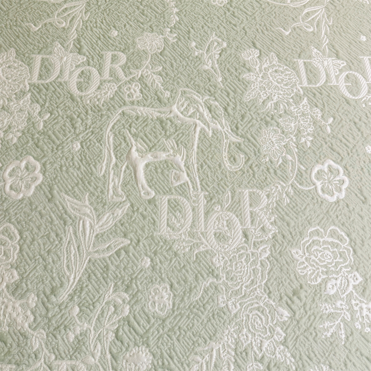 91家纺网 家纺一手货源 找家纺 耐思家纺 2026新品高端复合三明治PE乙纶双面提花610克冰豆豆凉席迪奥风系列（提供买家秀） 迪奥风-绿床笠款