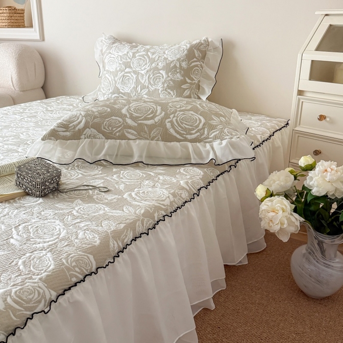 91家纺网 家纺一手货源 找家纺 （总）吾欢心 2026新款法式凉感530克高克重PE乙纶双面大提花床裙凉席席子三件套-玫瑰庄园