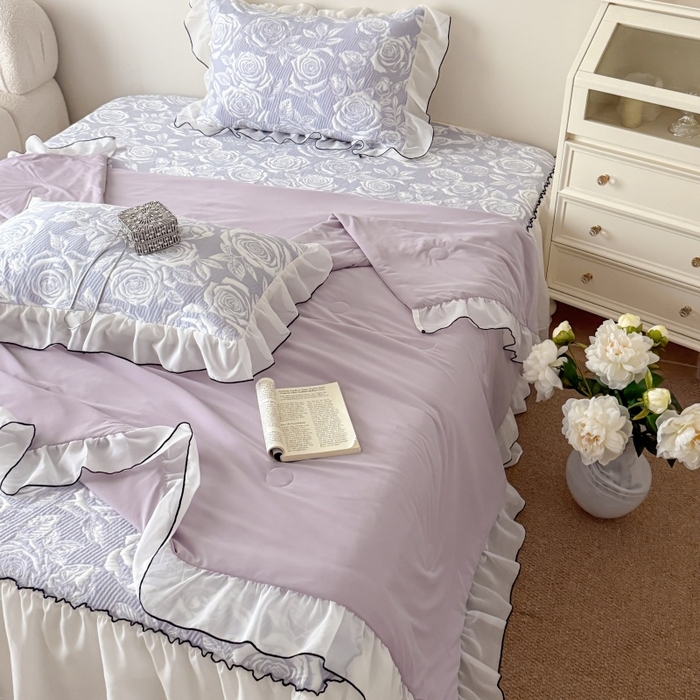 91家纺网 家纺一手货源 找家纺 吾欢心 2026新款法式凉感530克高克重PE乙纶双面大提花床裙凉席席子三件套-玫瑰庄园 玫瑰庄园紫