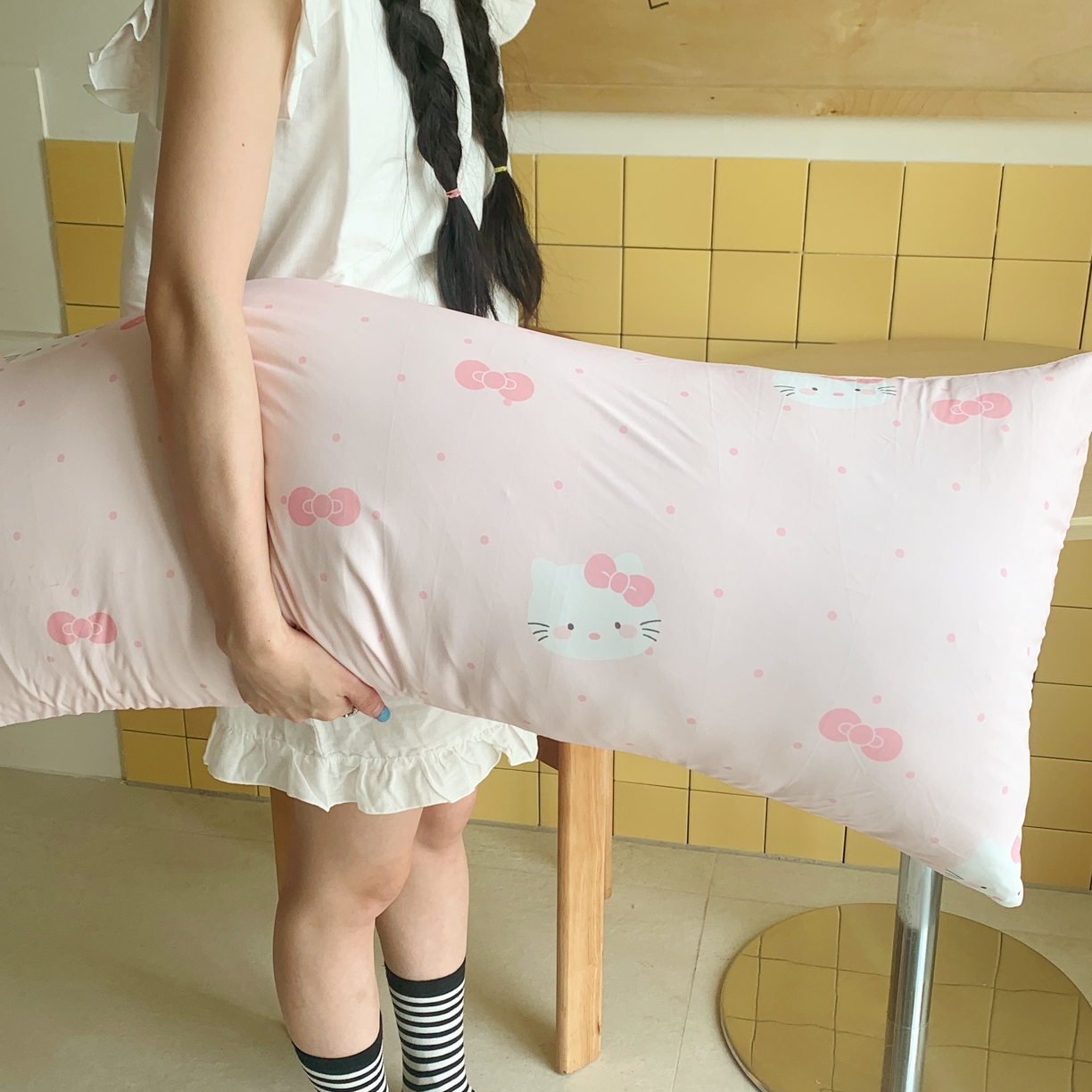 91家纺网 家纺一手货源 找家纺 桃喜 2026新款凉感多功能长抱枕 凉感抱枕-超甜小猫