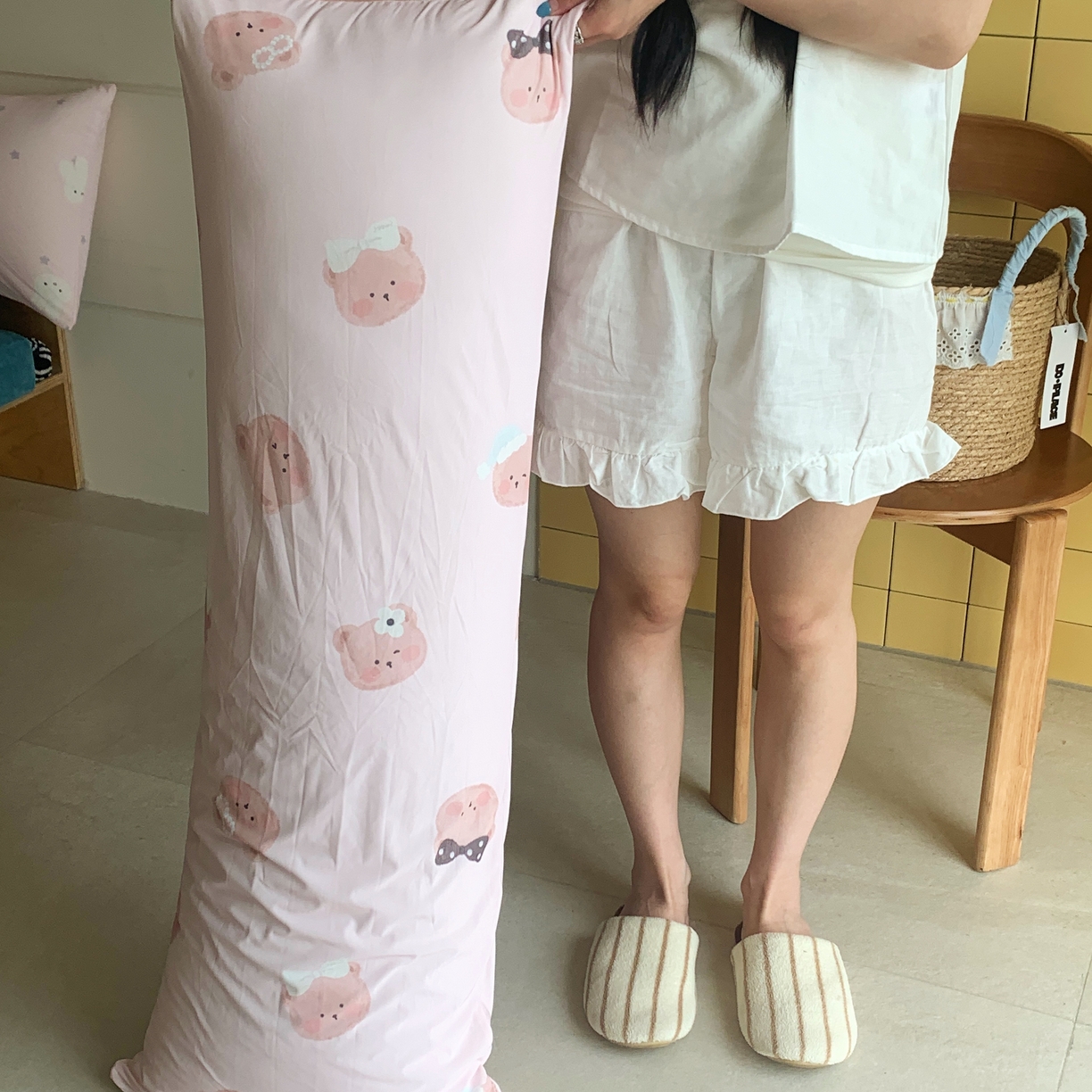 91家纺网 家纺一手货源 找家纺 桃喜 2026新款凉感多功能长抱枕 凉感抱枕-小熊奶盖