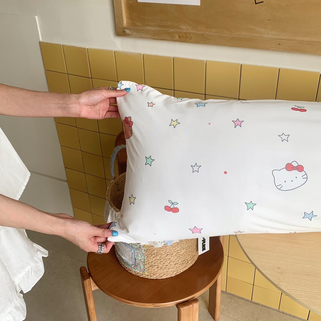 91家纺网 家纺一手货源 找家纺 桃喜 2026新款凉感多功能长抱枕 凉感抱枕-星星猫咪