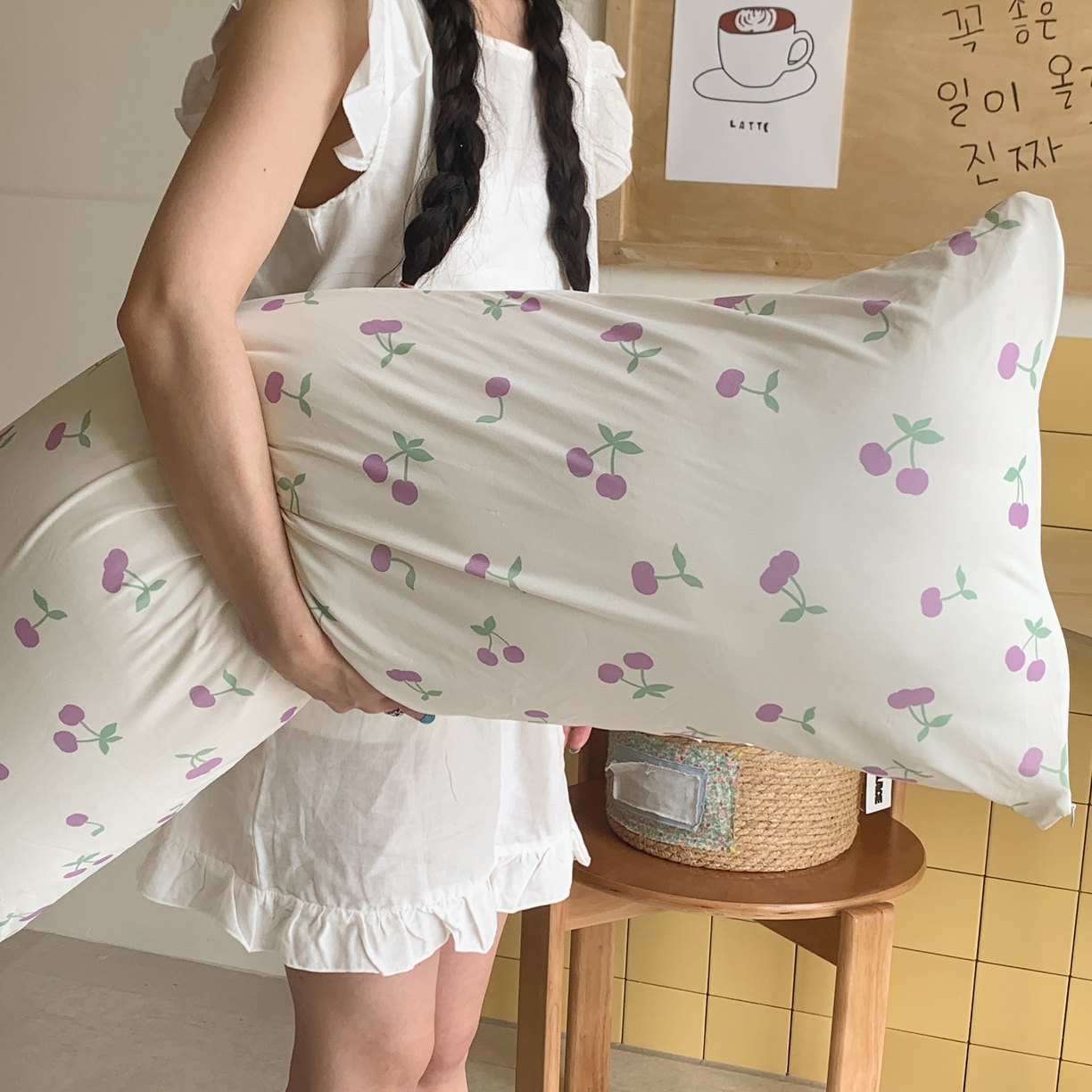 91家纺网 家纺一手货源 找家纺 桃喜 2026新款凉感多功能长抱枕 凉感抱枕-紫樱桃