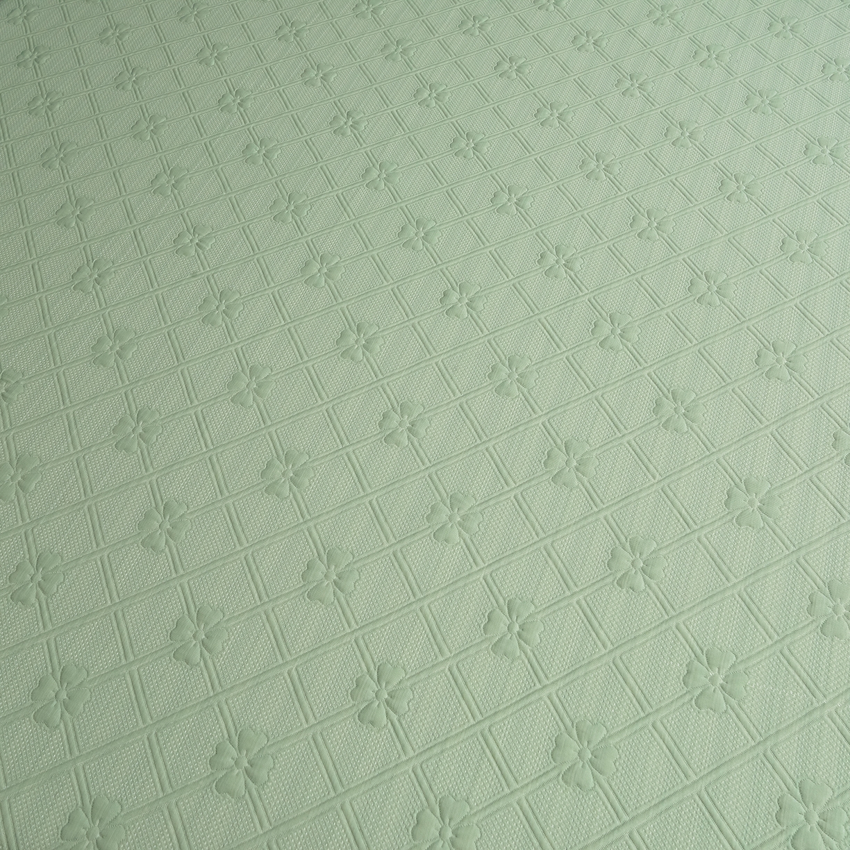 91家纺网 家纺一手货源 找家纺 赛丽雅 2026春夏新款420克A类PE聚乙烯提花冰豆豆凉感床裙款凉席三件套席子空调软席 兰朵-绿