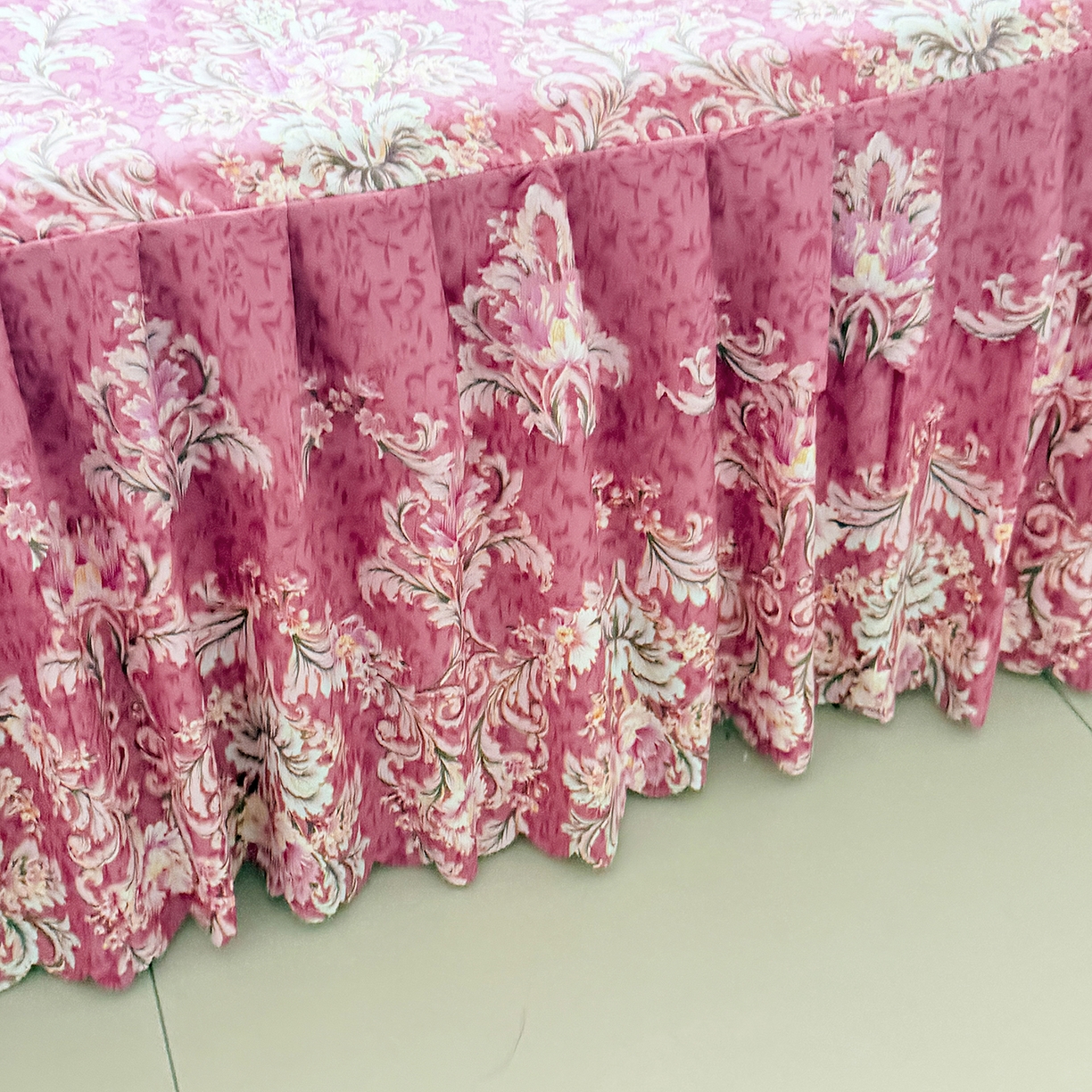 91家纺网 家纺一手货源 找家纺 亿佳人 2026新款芦荟棉单床裙床裙单件芦荟棉床裙三件套 鸿运