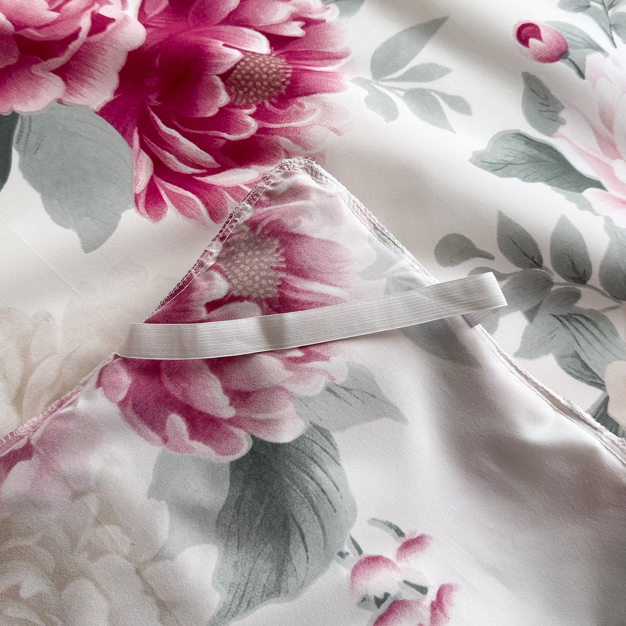 91家纺网 家纺一手货源 找家纺 亿佳人 2026新款芦荟棉单床裙床裙单件芦荟棉床裙三件套 花开富贵