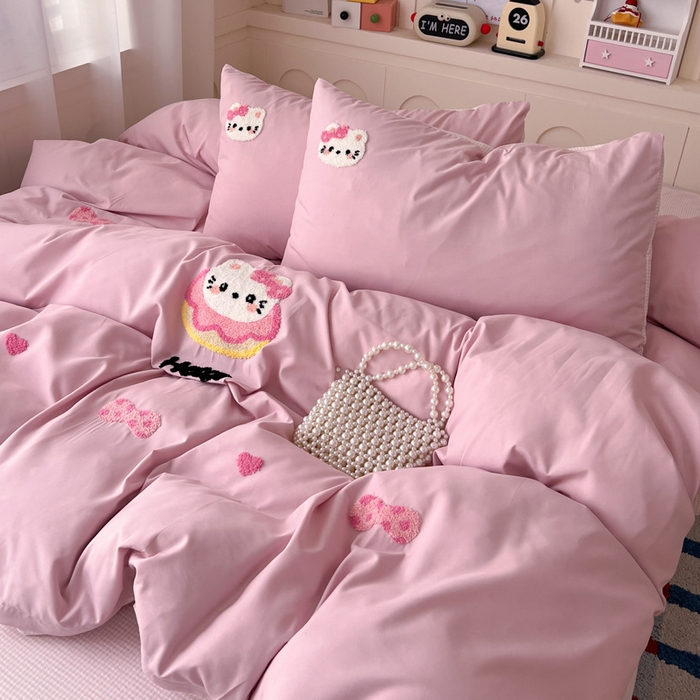 91家纺网 家纺一手货源 找家纺 鑫佳居 2026新款古法水洗云感棉毛巾绣四件套 甜甜圈KT