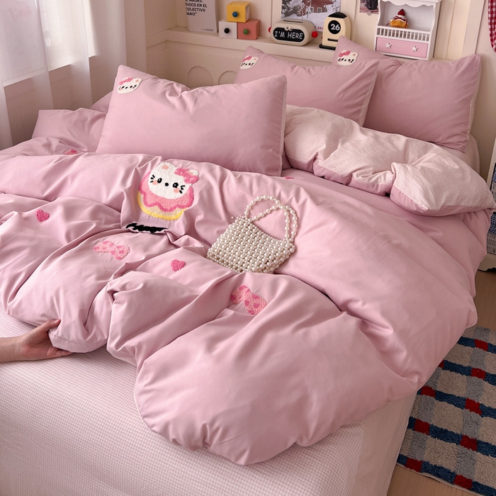 91家纺网 家纺一手货源 找家纺 鑫佳居 2026新款古法水洗云感棉毛巾绣四件套 甜甜圈KT