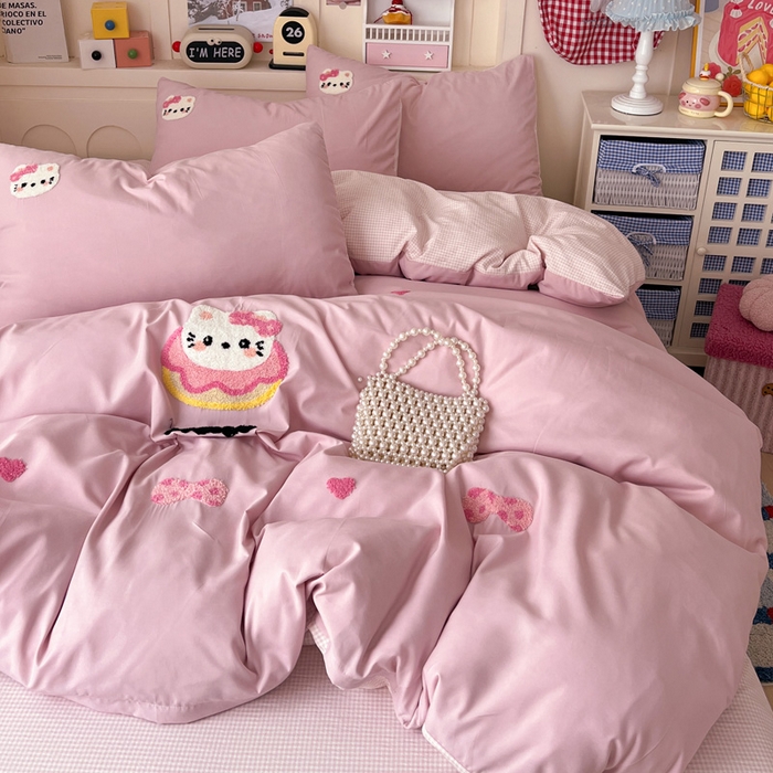 91家纺网 家纺一手货源 找家纺 鑫佳居 2026新款古法水洗云感棉毛巾绣四件套 甜甜圈KT