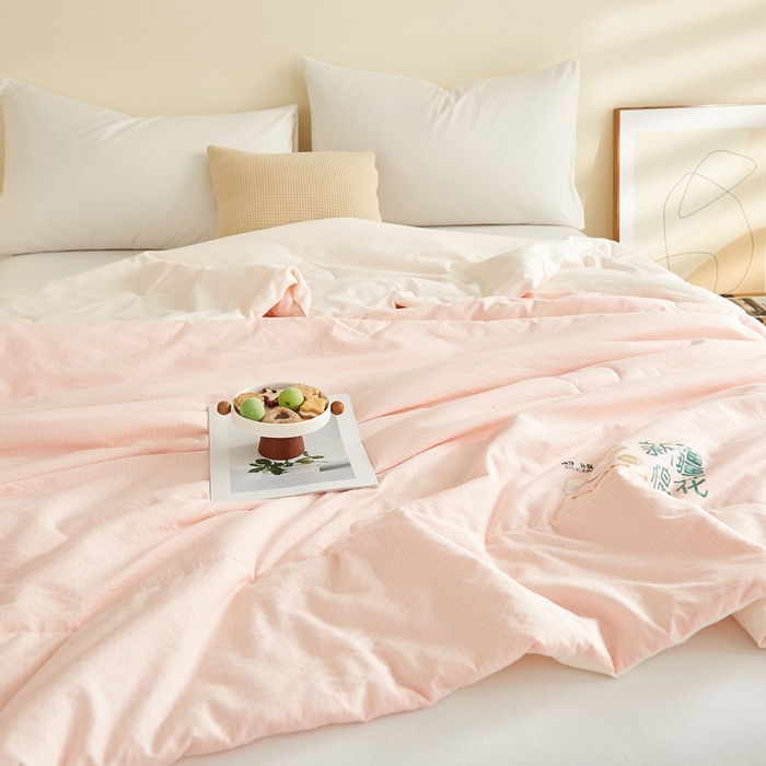 91家纺网 家纺一手货源 找家纺 小桃姐家纺 2026新款拼色无印风新疆棉花被春秋被夏被被子被芯 白桃粉