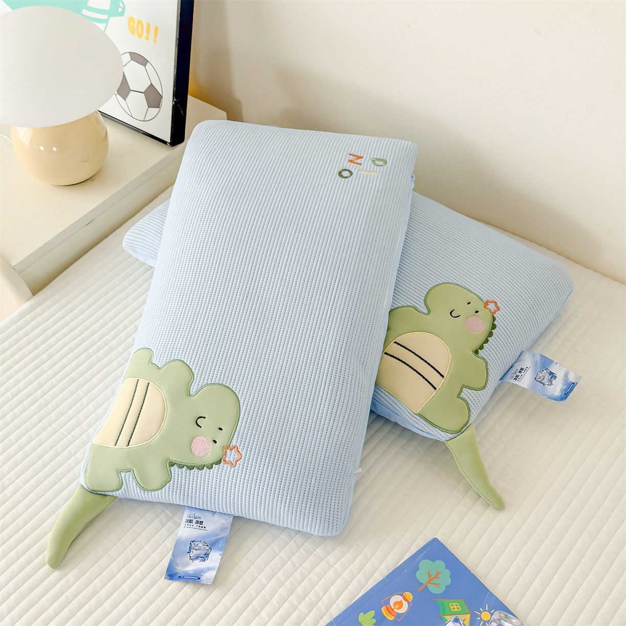 91家纺网 家纺一手货源 找家纺 麦肯锡 2026新款小恐龙儿童荞麦枕枕头枕芯 蓝色