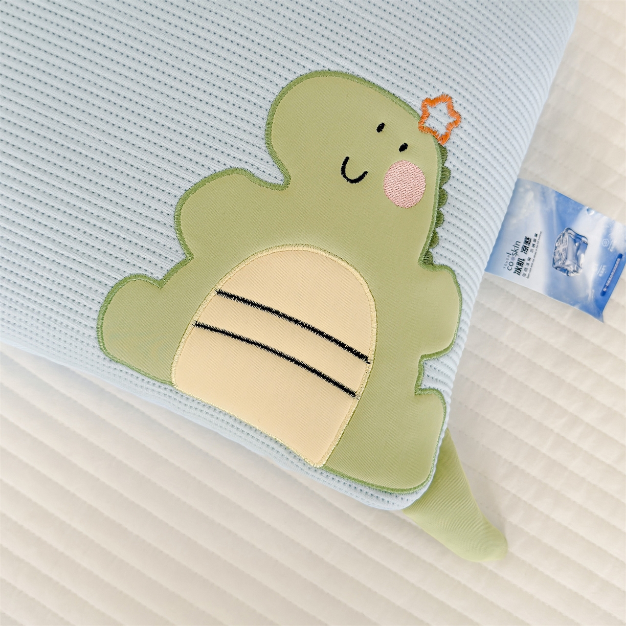 91家纺网 家纺一手货源 找家纺 麦肯锡 2026新款小恐龙儿童荞麦枕枕头枕芯 蓝色