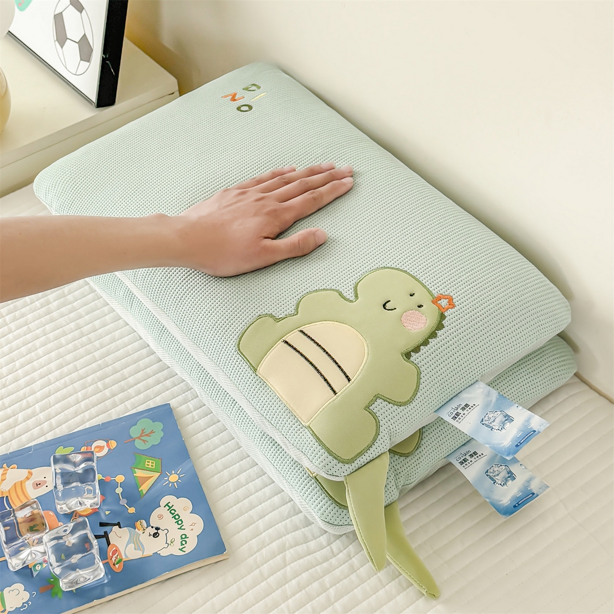 91家纺网 家纺一手货源 找家纺 麦肯锡 2026新款小恐龙儿童荞麦枕枕头枕芯 绿色