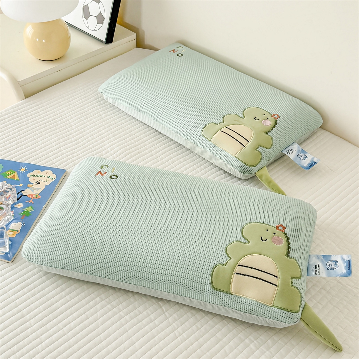 91家纺网 家纺一手货源 找家纺 麦肯锡 2026新款小恐龙儿童荞麦枕枕头枕芯 绿色